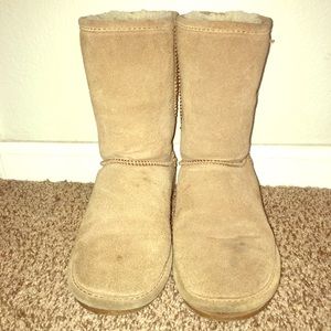 AUTHENTIC BEARPAW BOOTS! EXTREME SALE!!!!